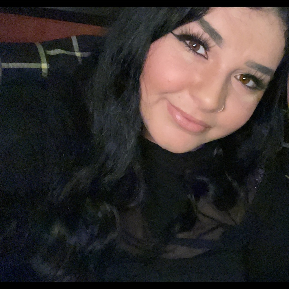Meet your Posher, Melissa